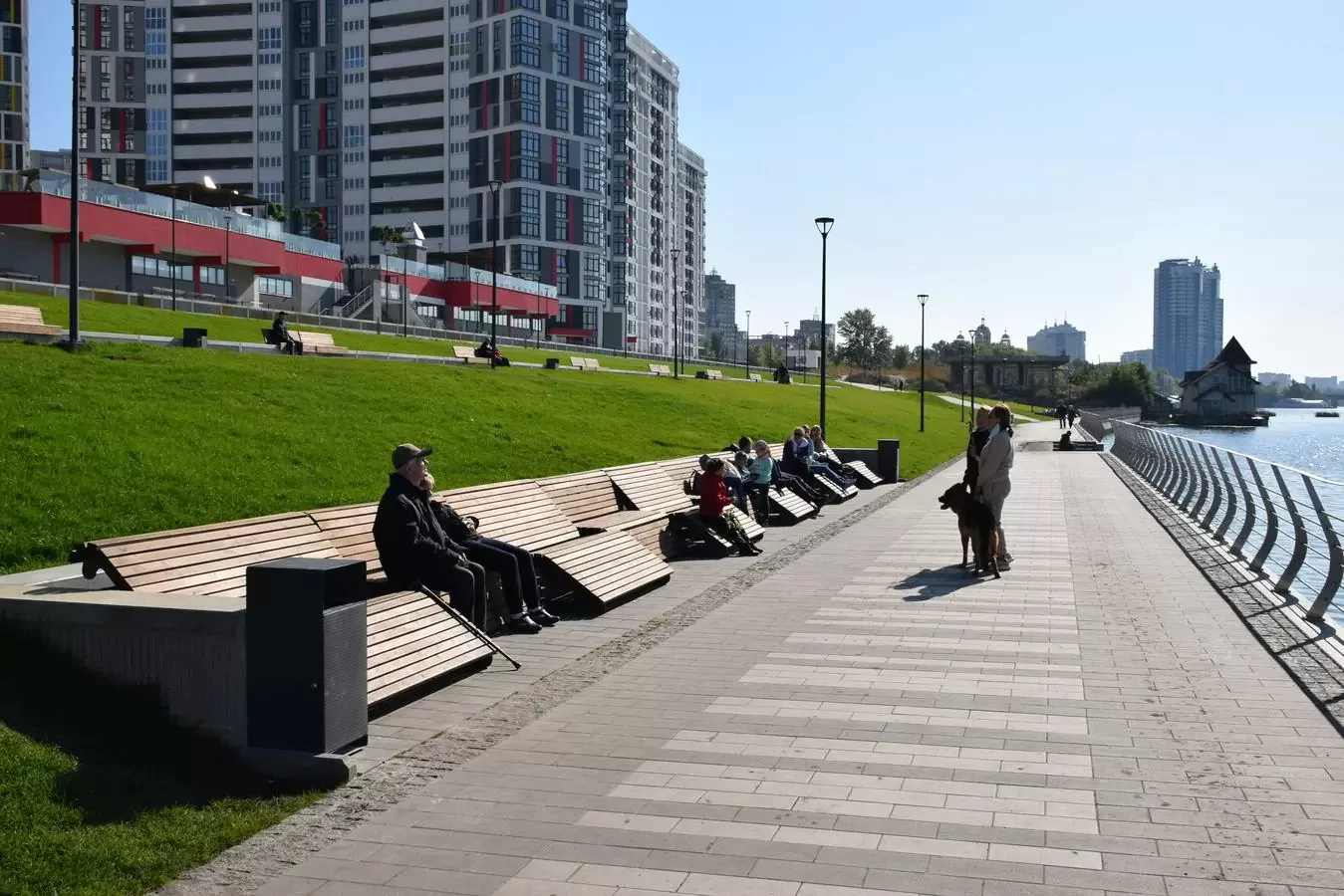Як вибрати лавки для набережної?